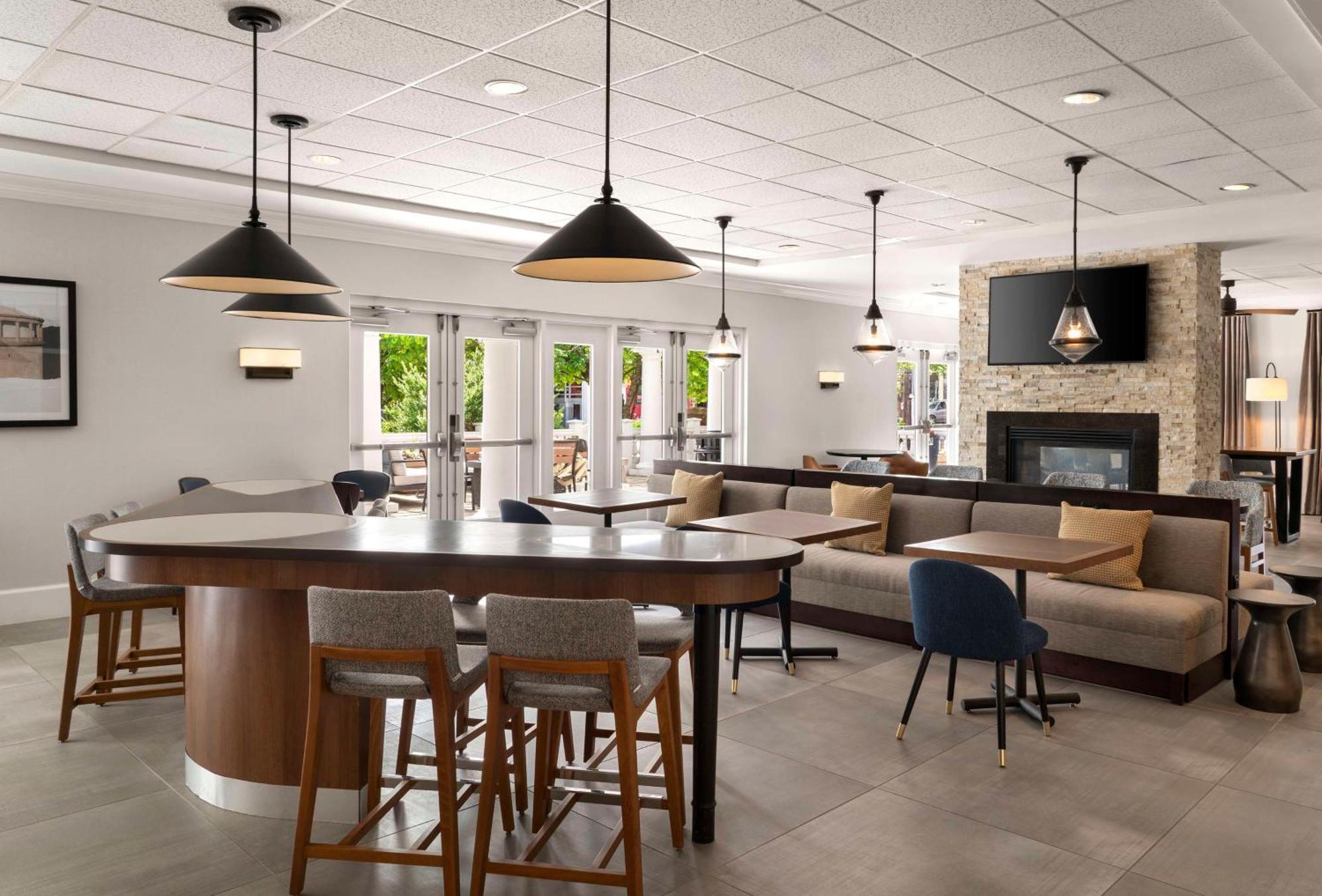 Homewood Suites By Hilton Boston Cambridge-Arlington, Ma Exterior photo